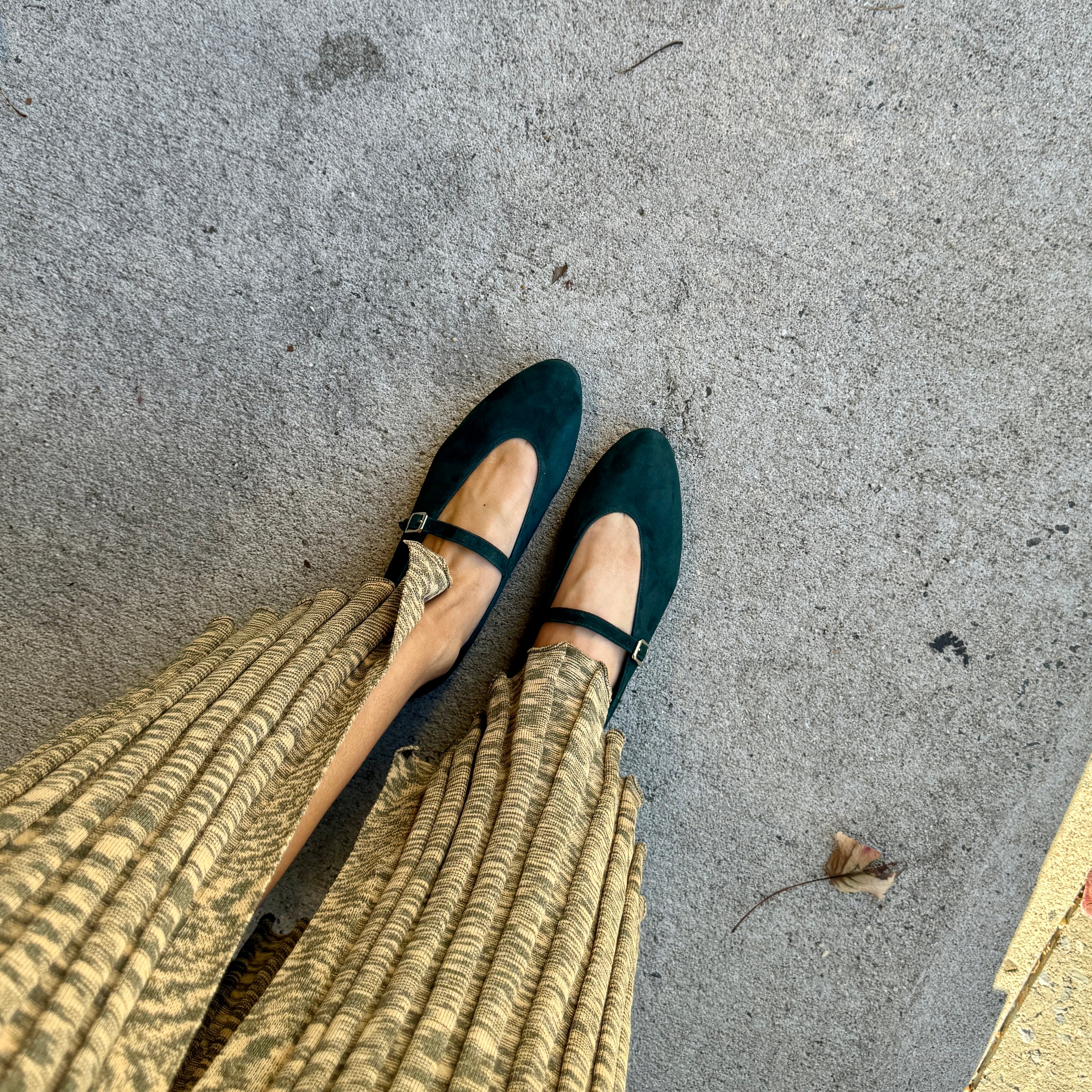 Bari - Bottle Suede - Image 2