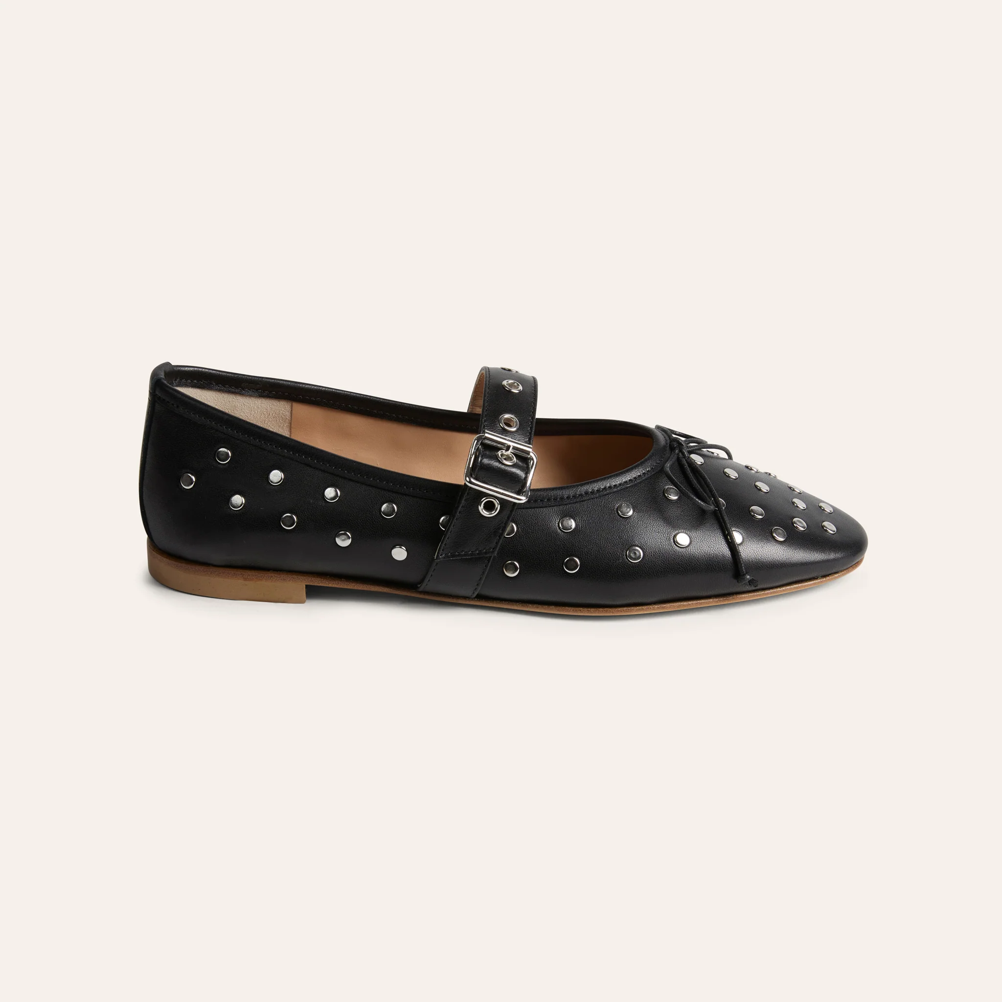 Como Buckle - Black Studs - Image 4