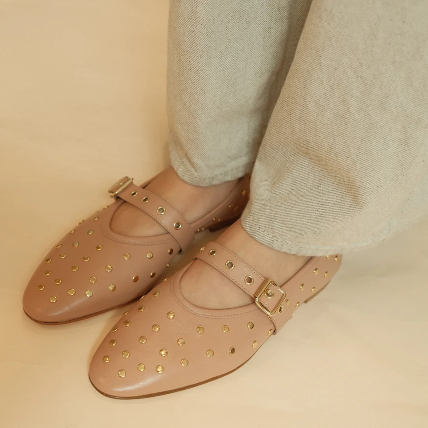 Como Buckle - Nude Studs - Image 3