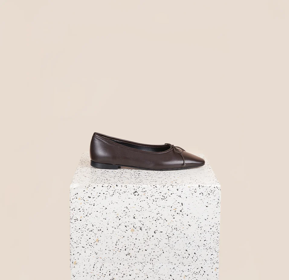 Como - Chocolate Leather - Image 4