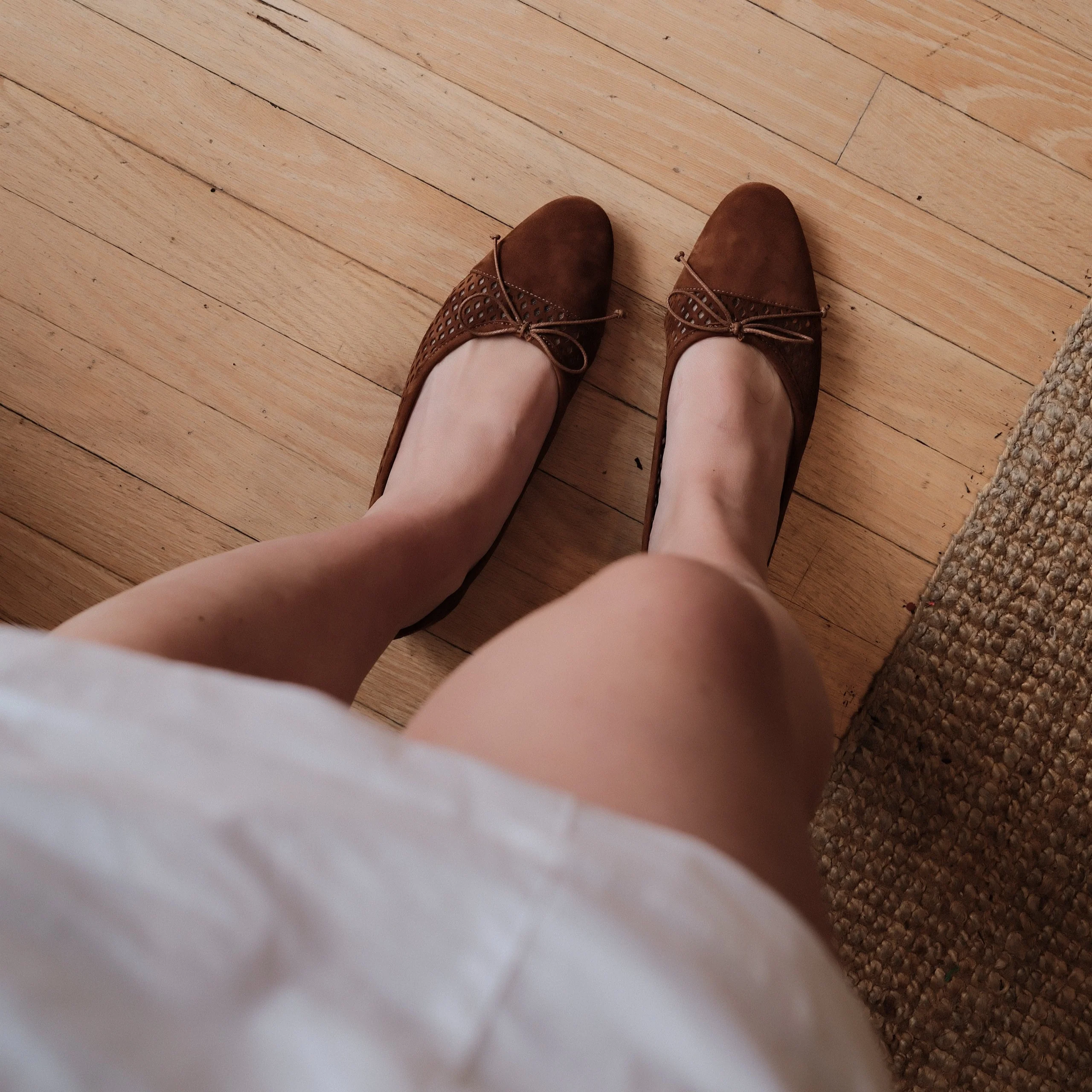 Como - Perforated Amaretto Suede - Image 3