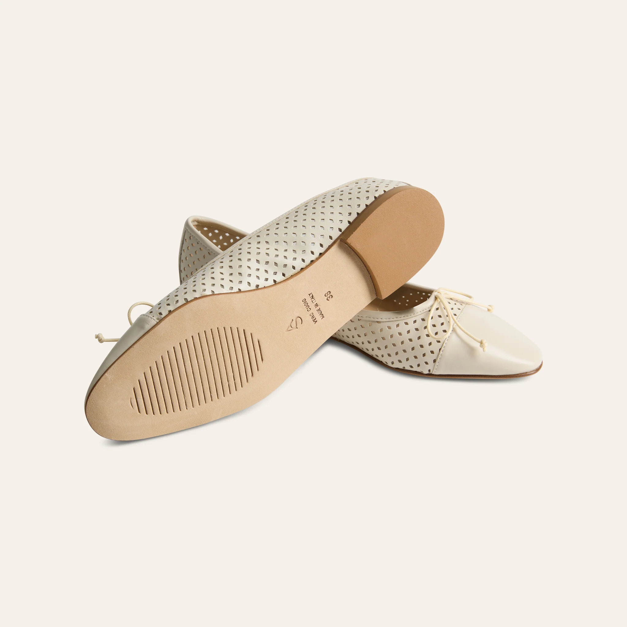 Como - Perforated Ivory - Image 6