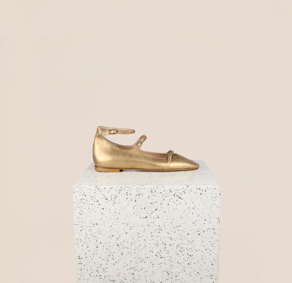 Nola Almond - Gold Foil