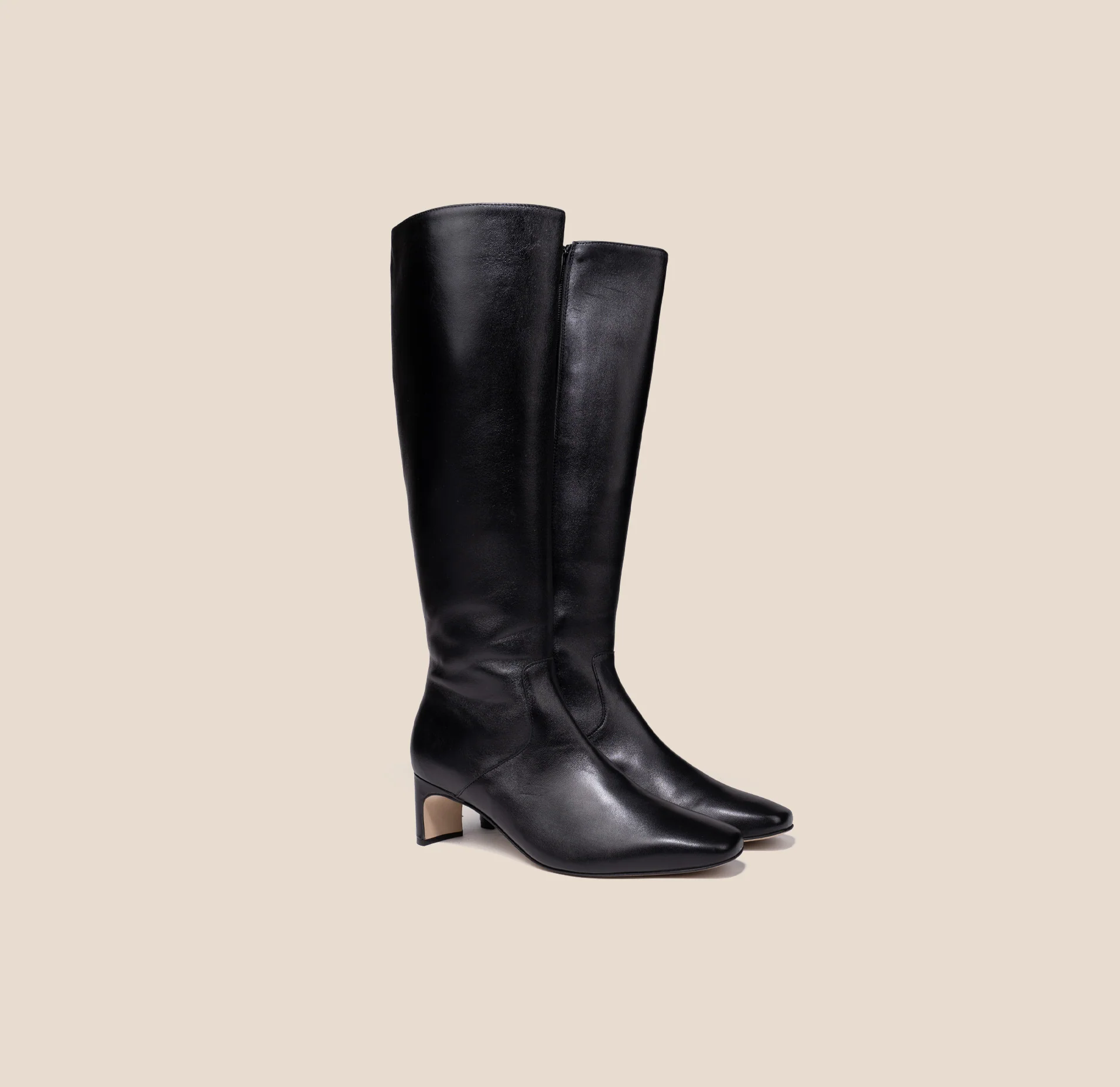 Stella - Black Leather